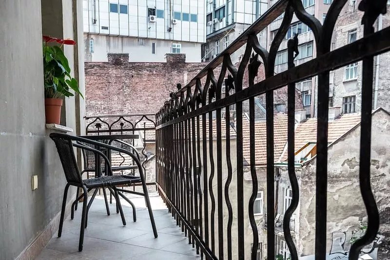 Stylish and Family Friendly 2 Bedroom Apartment