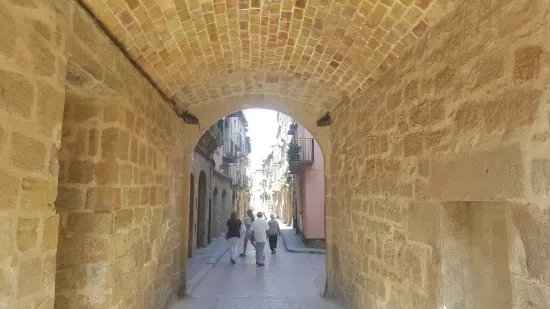 Portal del Castillo