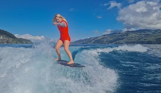 Wakesurf. World