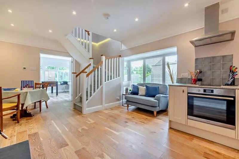 Elegantly decorated, family friendly - Fosseside House