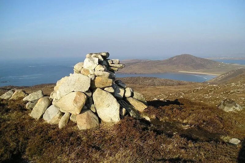An Irish Idyll - traditional stonewall cottage nestled in hills above Downings