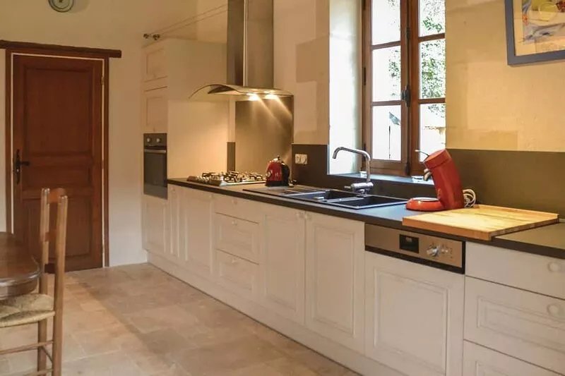 2 bedroom cozy home in Cravant les Côteaux