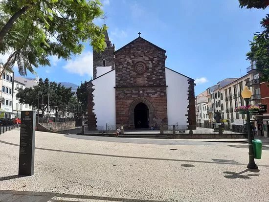 Monumento a Papa Joao Paulo II