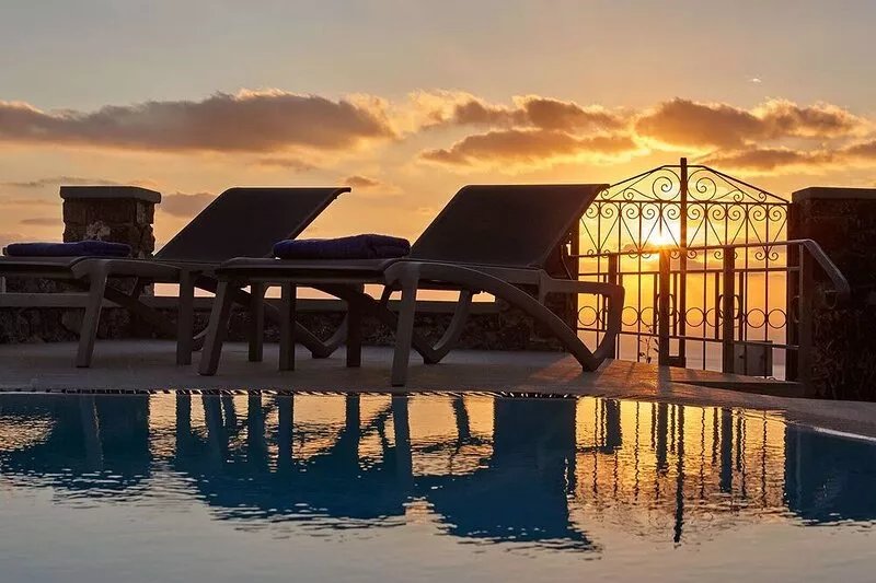 Perfect for Families and Group of Friends. Amazing Caldera View. Private Pool.