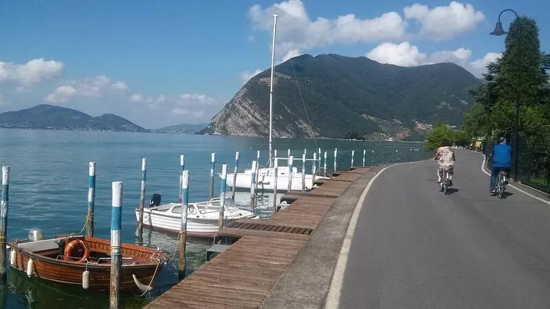 three-room apartment sleeps 6 in Monte Isola