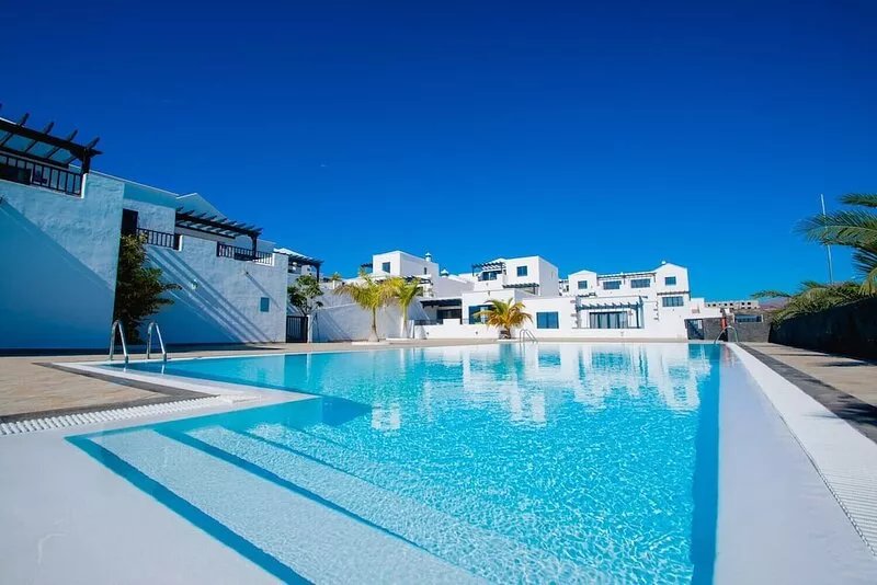 La niña bonita - poolside villa with sea views