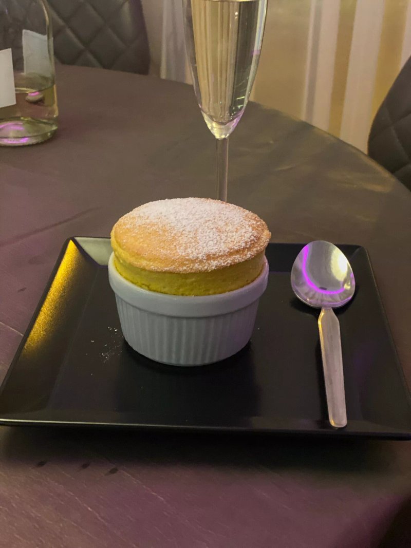 Carol Art & Cafe