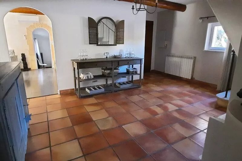 Provencal villa 215 m2, 5 bedrooms, air conditioning, swimming pool, garden