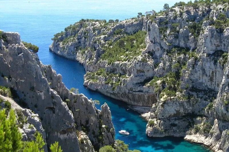 Cassis Joli T2-Centre & Mer, Quiet garden terrace, Private parking-Wifi