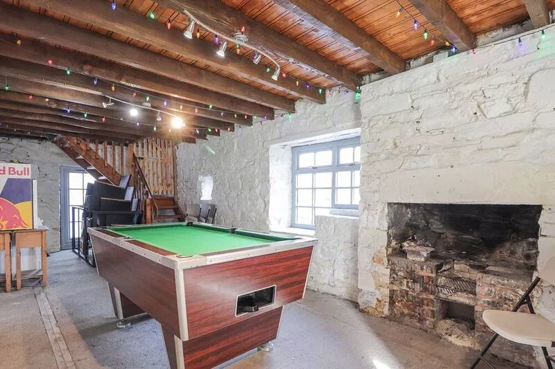 1 SEAFIELD STREET, pet friendly, country holiday cottage in Cullen