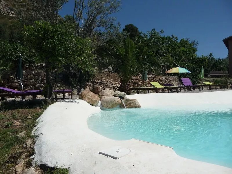 Romantic suite in VIlla Paladino Solunto  with amazing pool, garden and view
