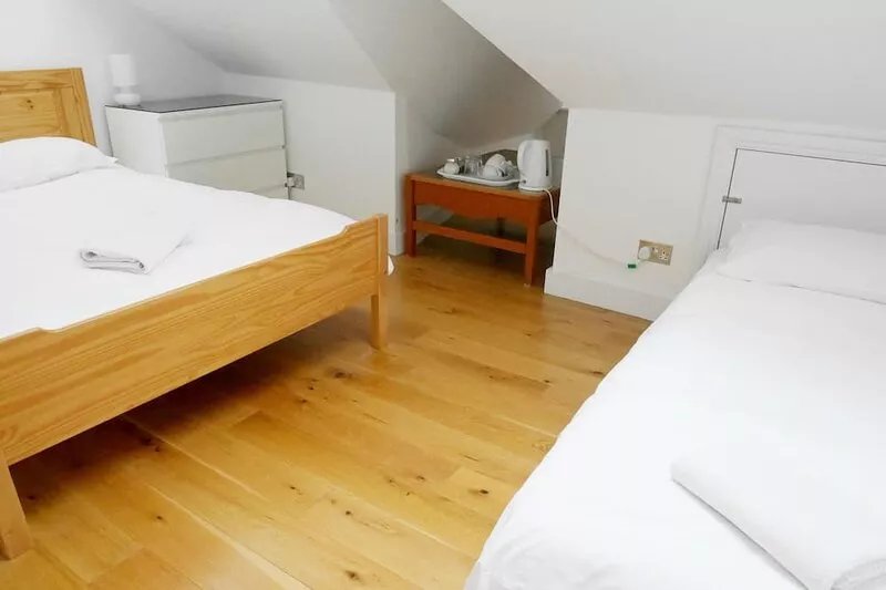 Superior Studio  Sleeps 3 people near Kew Gardens