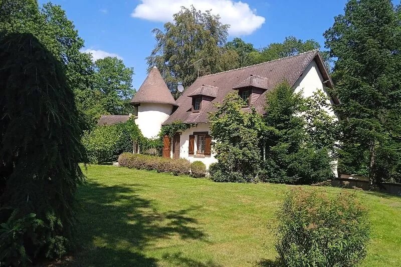 Grande Maison Dans un Lotissement Protégé à 1 Heure 15 de Paris