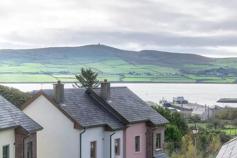 Spacious Comfortable Holiday Home in the Heart of Dingle