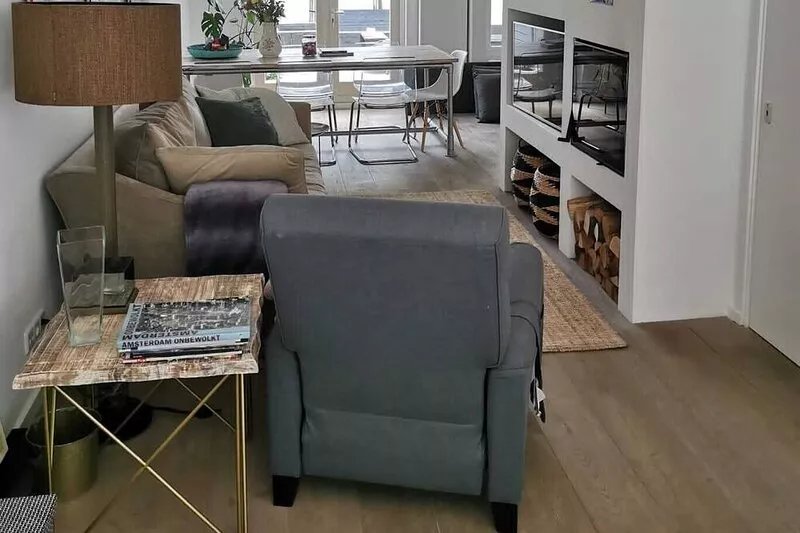 Sandy's Family Beach House for 2 adults & 2 children