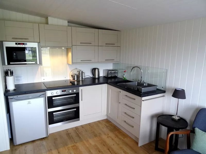 Luxury Contemporary Beach Lodge With Sand Dunes And River Views - Sleeps 6