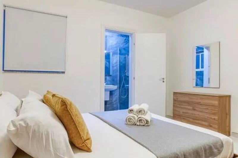 A beautiful, brand new 2BR home in St Pauls.