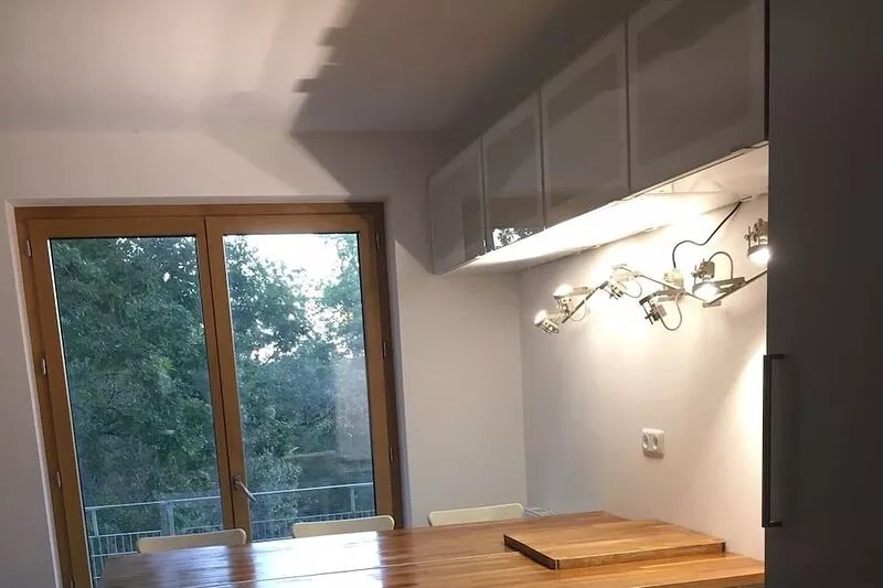 Spacious modern apartment in Fontainebleau near INSEAD (5’ walk), downtown (10’)