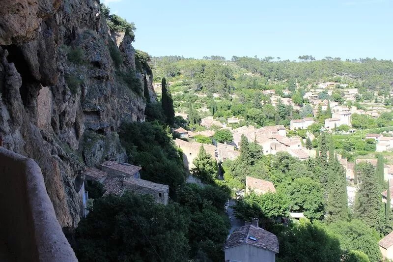 Nice country house with swimming pool in historical village of Green Provence