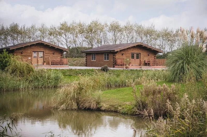Lake View Lodges - 25076