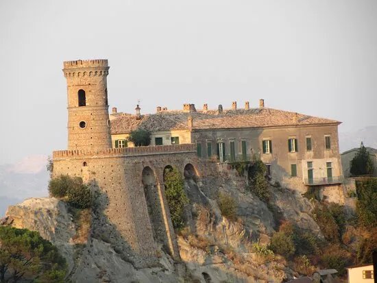 Castello Di Caccuri Suites