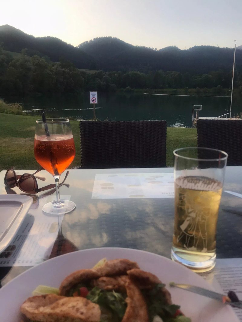 Cafe Restaurant Laguna