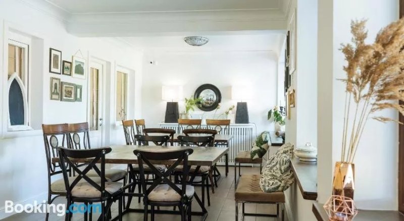 Vernis Boutique & Lodges
