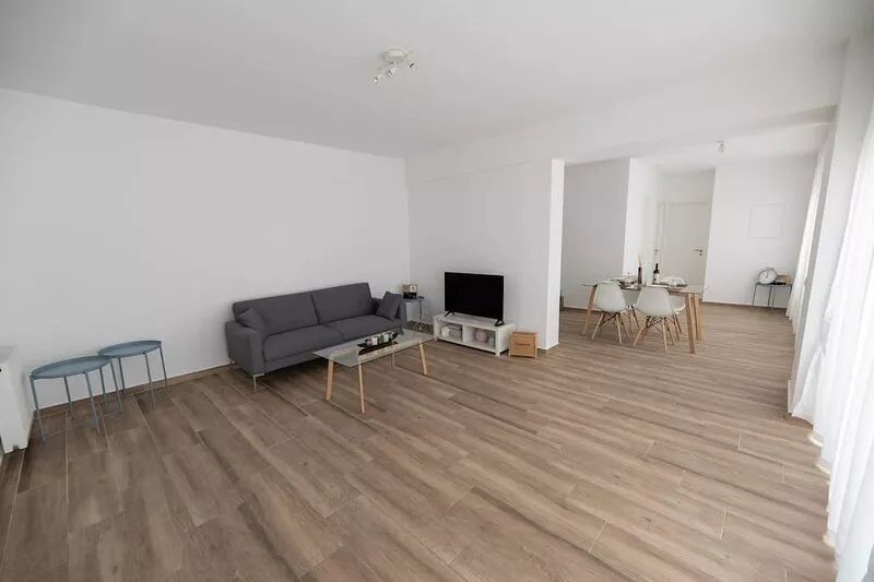 Stylish spacious apartment in Palaio Faliro (Fal_C1)