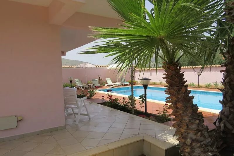 Villa Rosada (a delightfully designed contemporary villa) - Last minute July