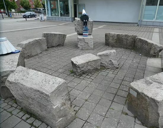 Statyn ''for Stor For Sitt Bo''