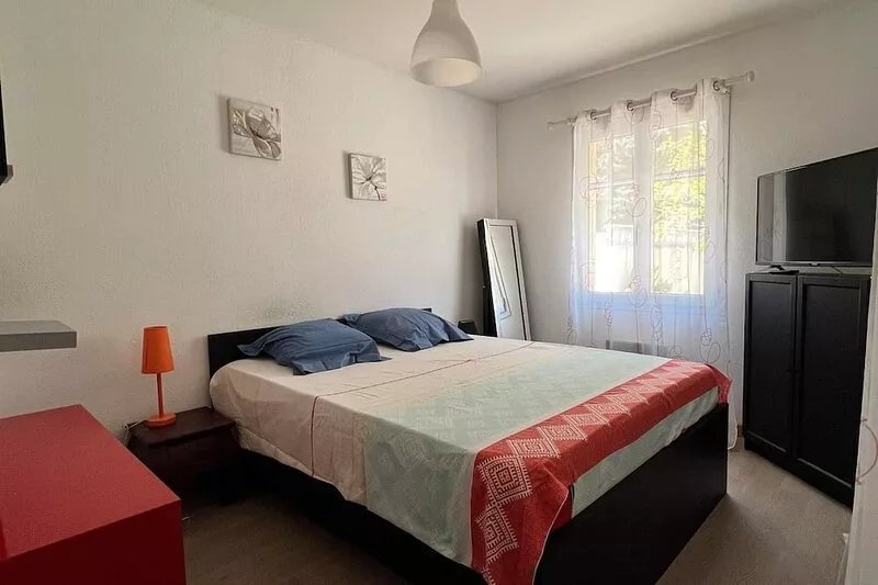 Nice villa, 20 minutes from the beaches and 5 minutes from the A9 motorway