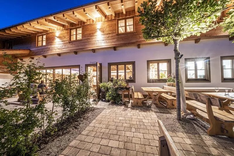 Comfortable alpine chalet with fantastic mountain views