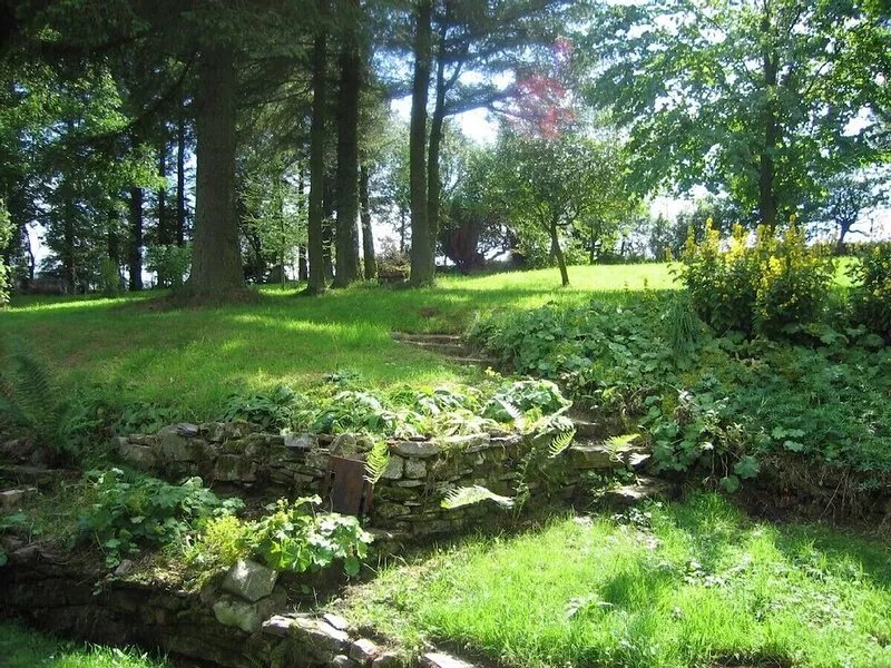 Fabulous, spacious hillside cottage in secluded garden with panoramic views