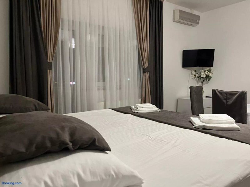 Rooms Elez