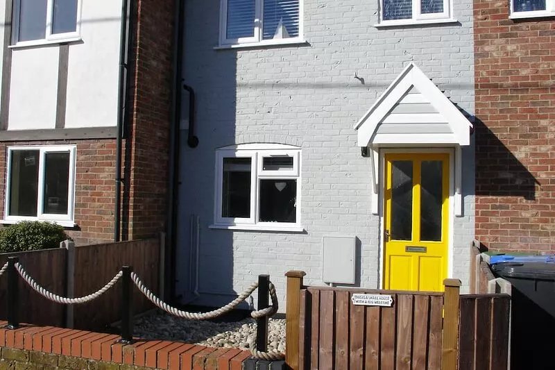 Beautifully refurbished 2 bedroom cottage located in the heart of Southwold