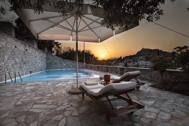 Classy Villa with Wonderful View and swimming pool