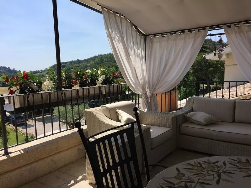 Prestigious penthouse with large panoramic terrace