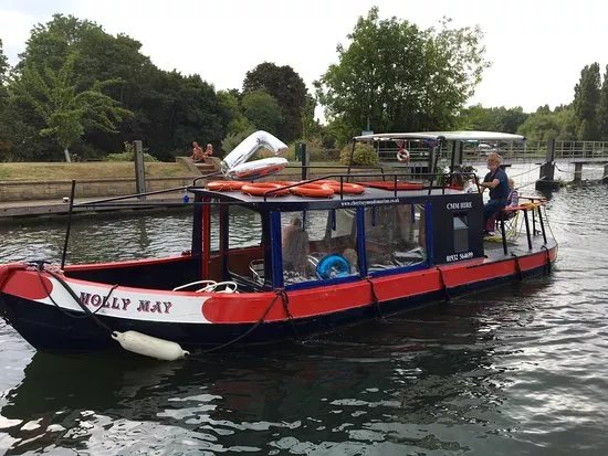 Chertsey Meads Marine Boatyard - Day Boats