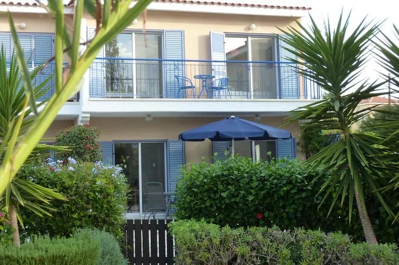 Lovely, two bedroom, air conditioned Town House, set on a wonderful development