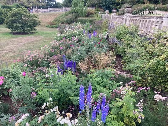Englefield House Gardens