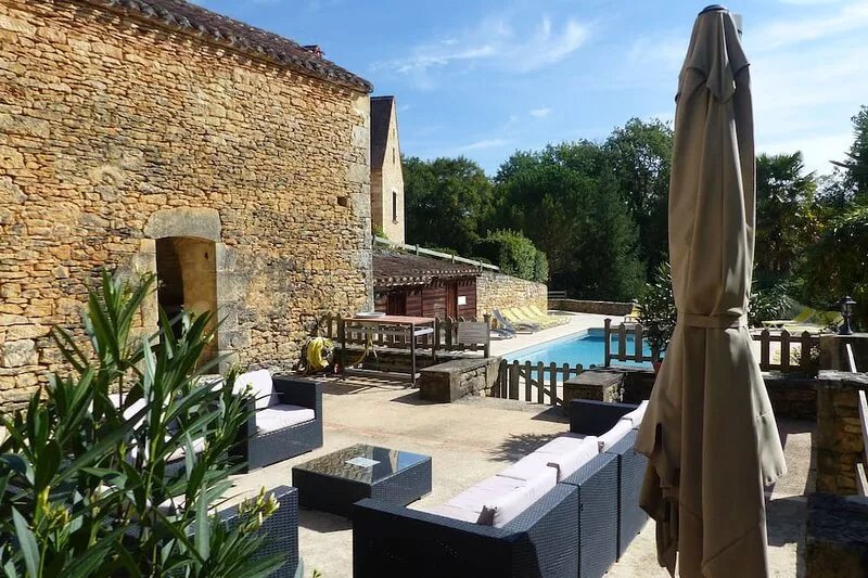 Hameau du Peyrié - Character cottages (27 people), heated swimming pool