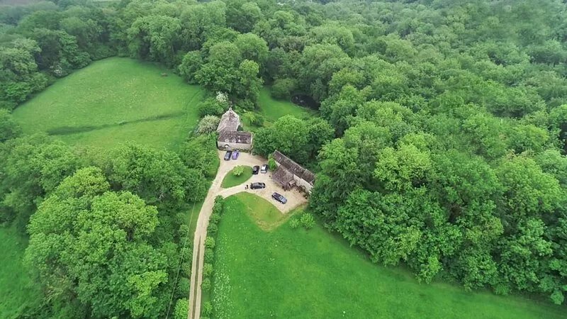 Elegant, Artistic 18th Century Cotswold Country Home with stunning woodland view