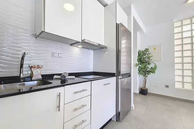Villa, private pool, roof terrace and close to the beach