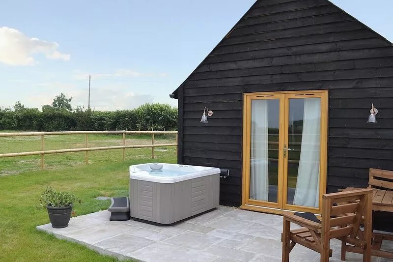 1 bedroom accommodation in Alkham, near Dover