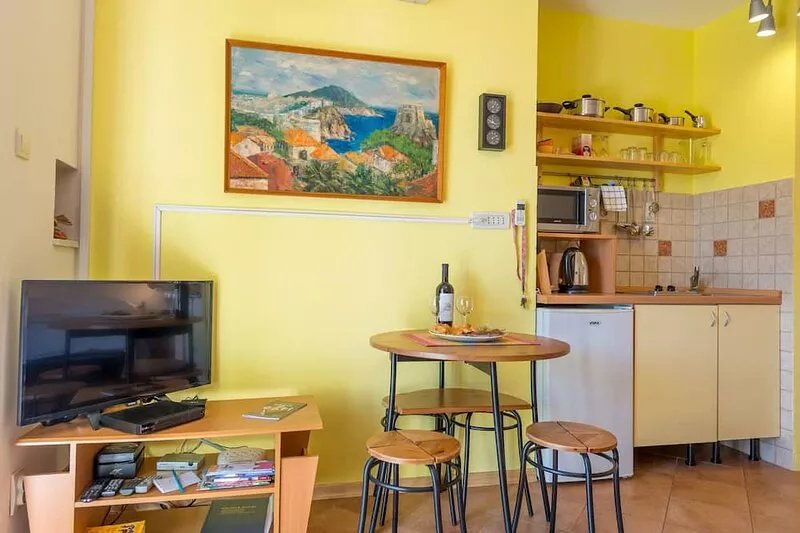 Ankora 2 apartment with terrace and great view next to Old Town