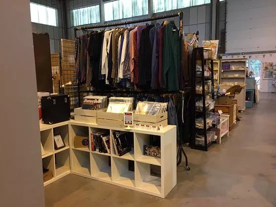 Robin's Nest Emporium