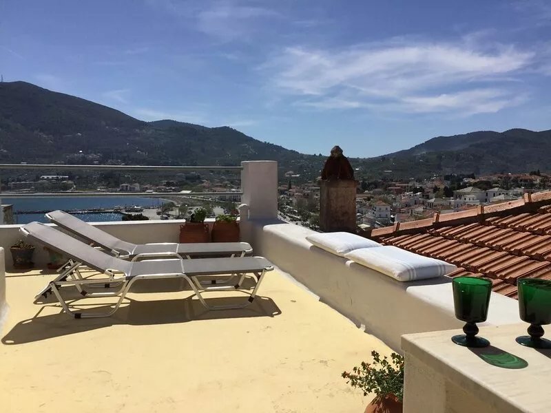 NEFELI Beautiful vacation home on the Mama Mia island of Skopelos, roof terrace