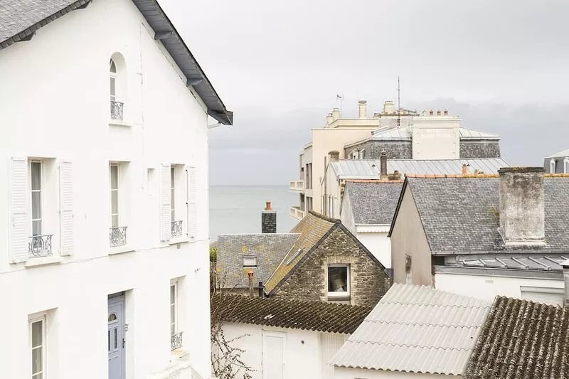 Sweet Home Saint Malo Paramé. Beach 50 m away. 2 bedrooms