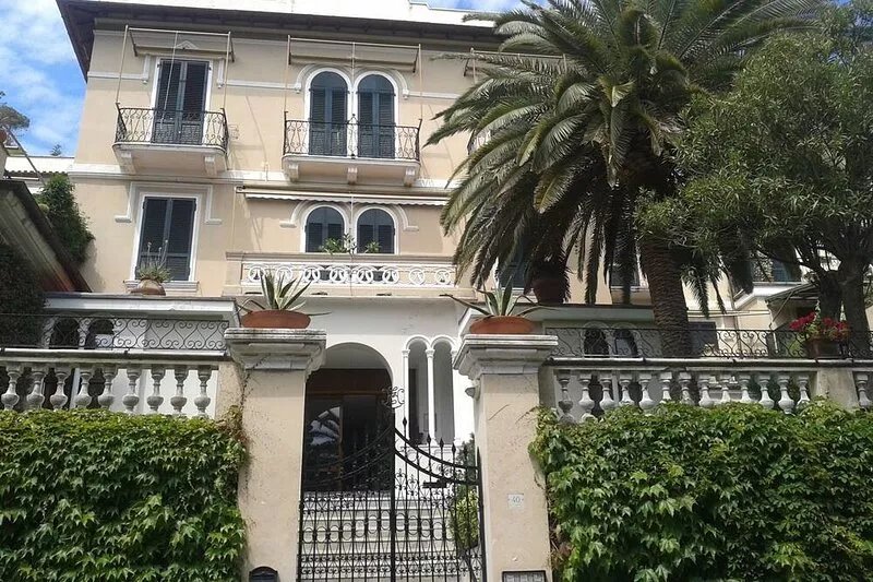 Special holiday offer in a beautiful residence, ideal for visiting 5 Terre.