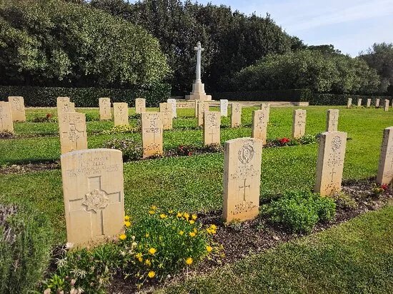 Syracuse War Cemetery